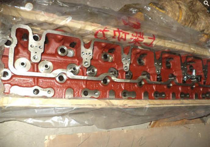 Головка блоков цилиндров (ГБЦ) F1401000008