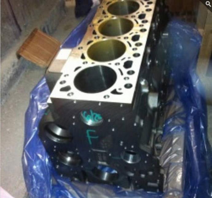 Блок цилиндров 6ISBe 4946586