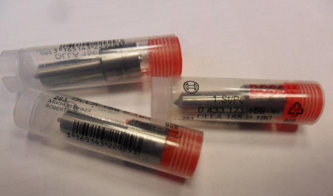 Распылитель DLLA155P180 (0433171159)