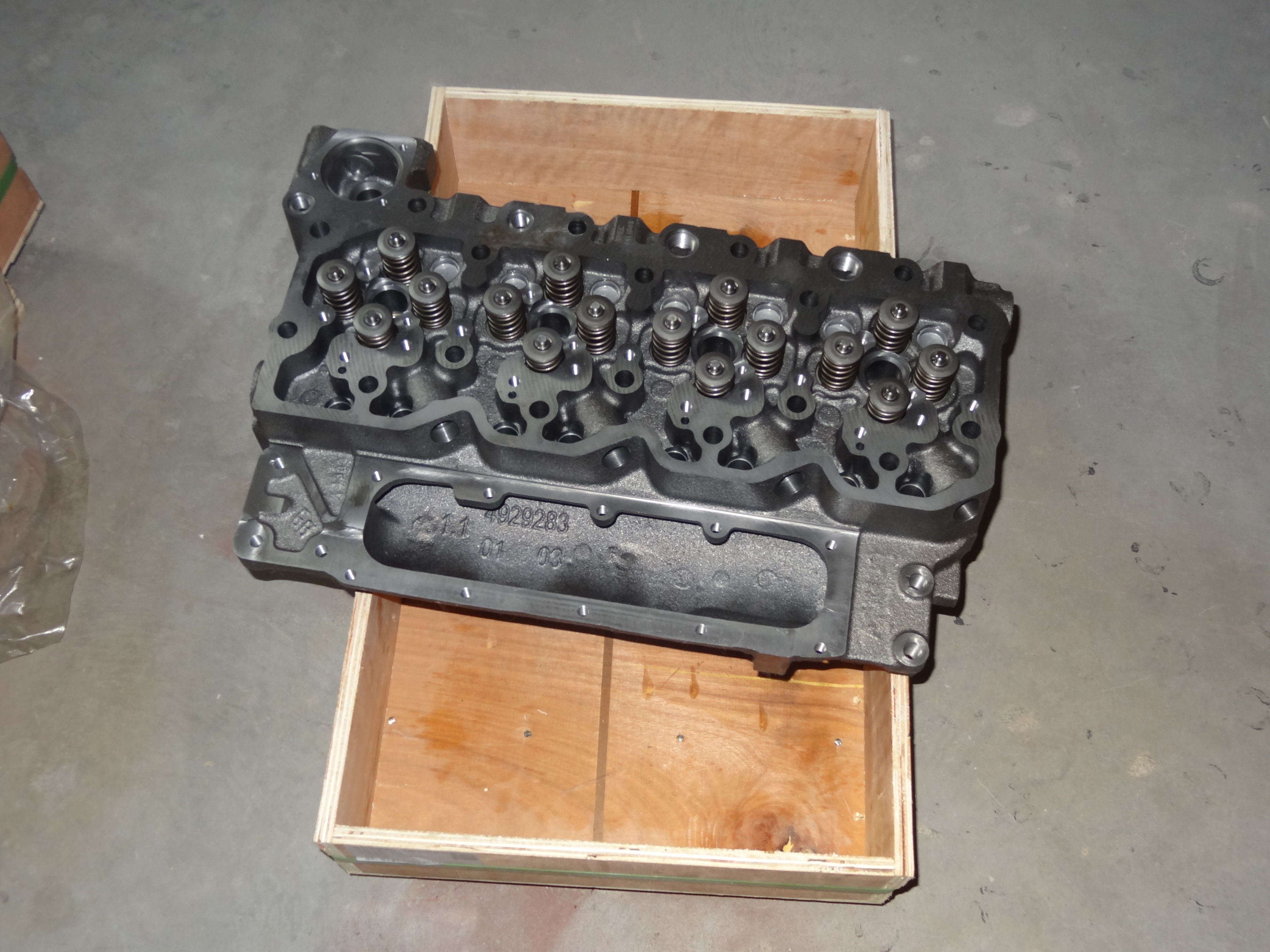 Головка блока цилиндров 4ISBe С4941496