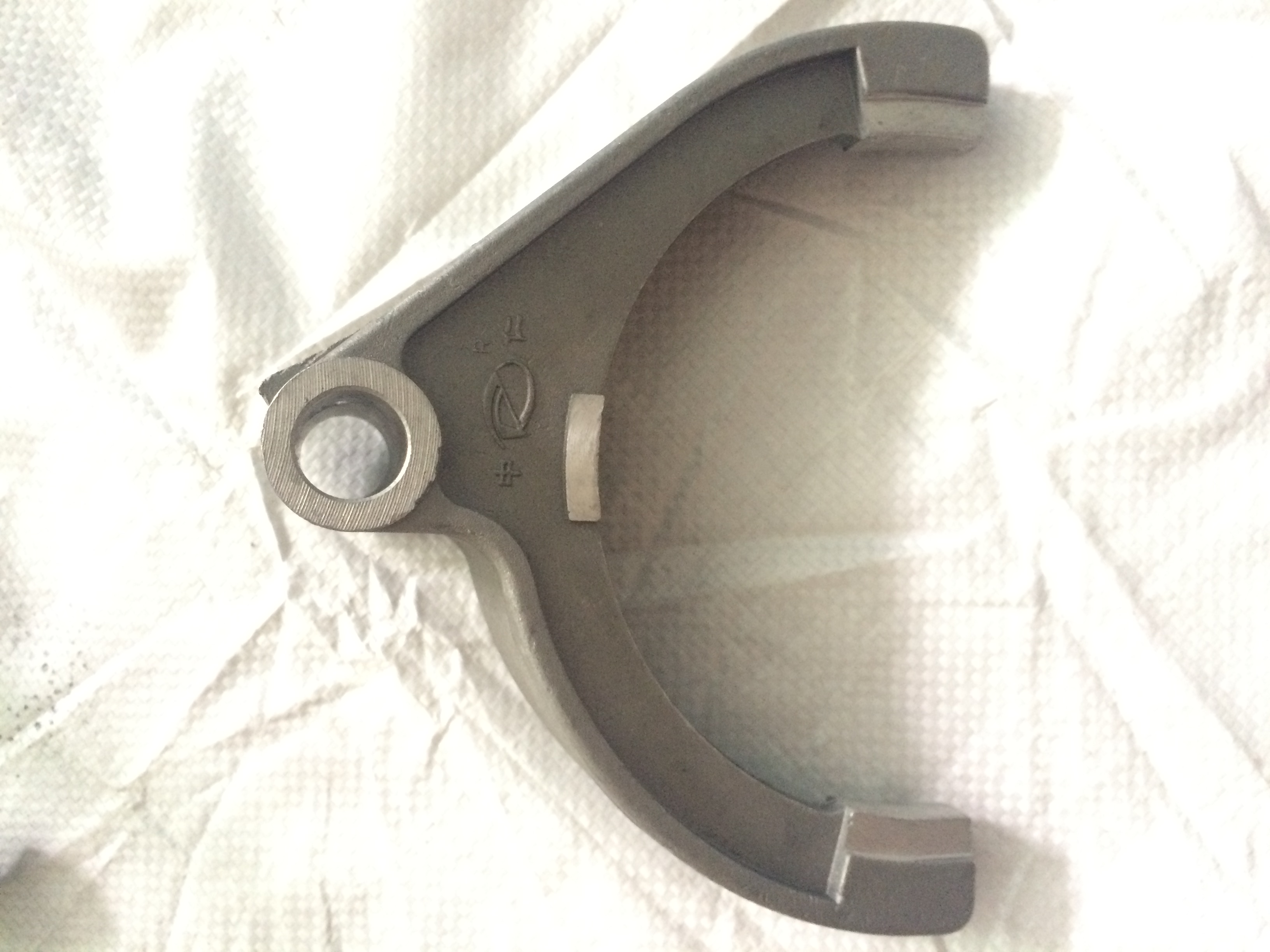 ВИЛКА 1-R ПЕРЕДАЧИ КПП BAW 1044    1702112-Q7