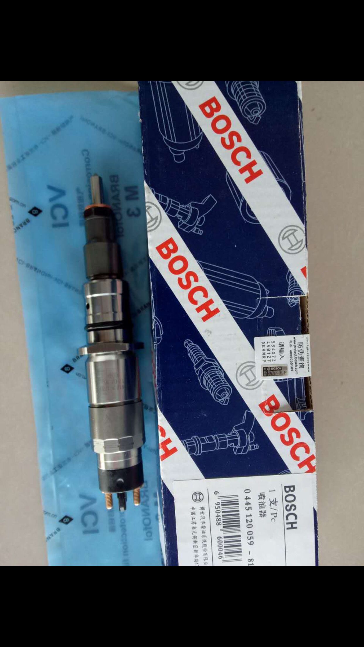 Топливная форсунка BOSCH  0445120231 / 0445120059   Cummins QSB 6.7 3976372 / 4945969 / 5263262 / KOMATSU PC200-8 / IVECO / HITACHI ZW180