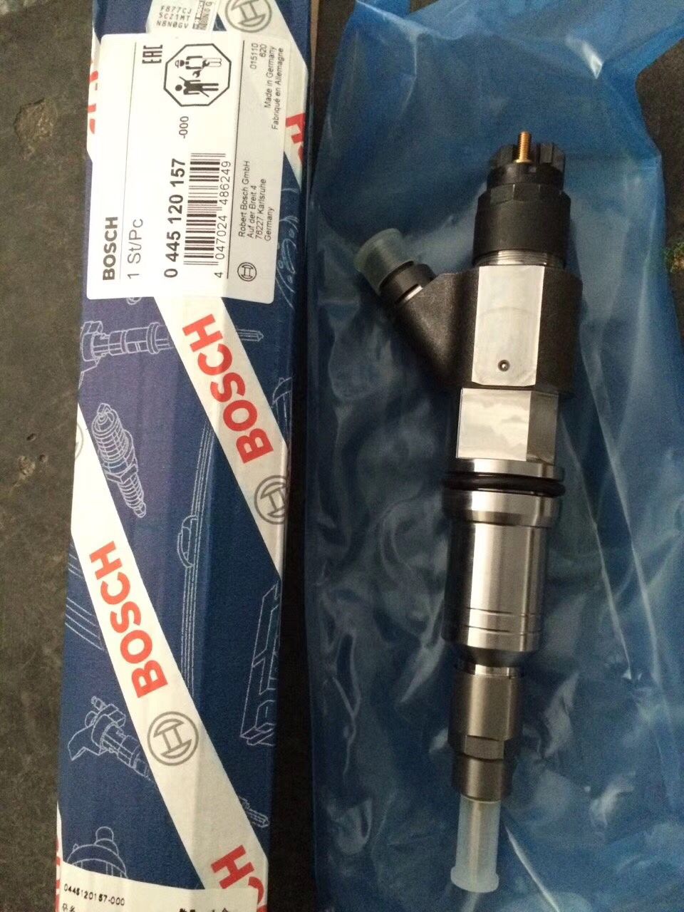Топливная форсунка   Bosch  0445120157  Iveco  FAT5042551850