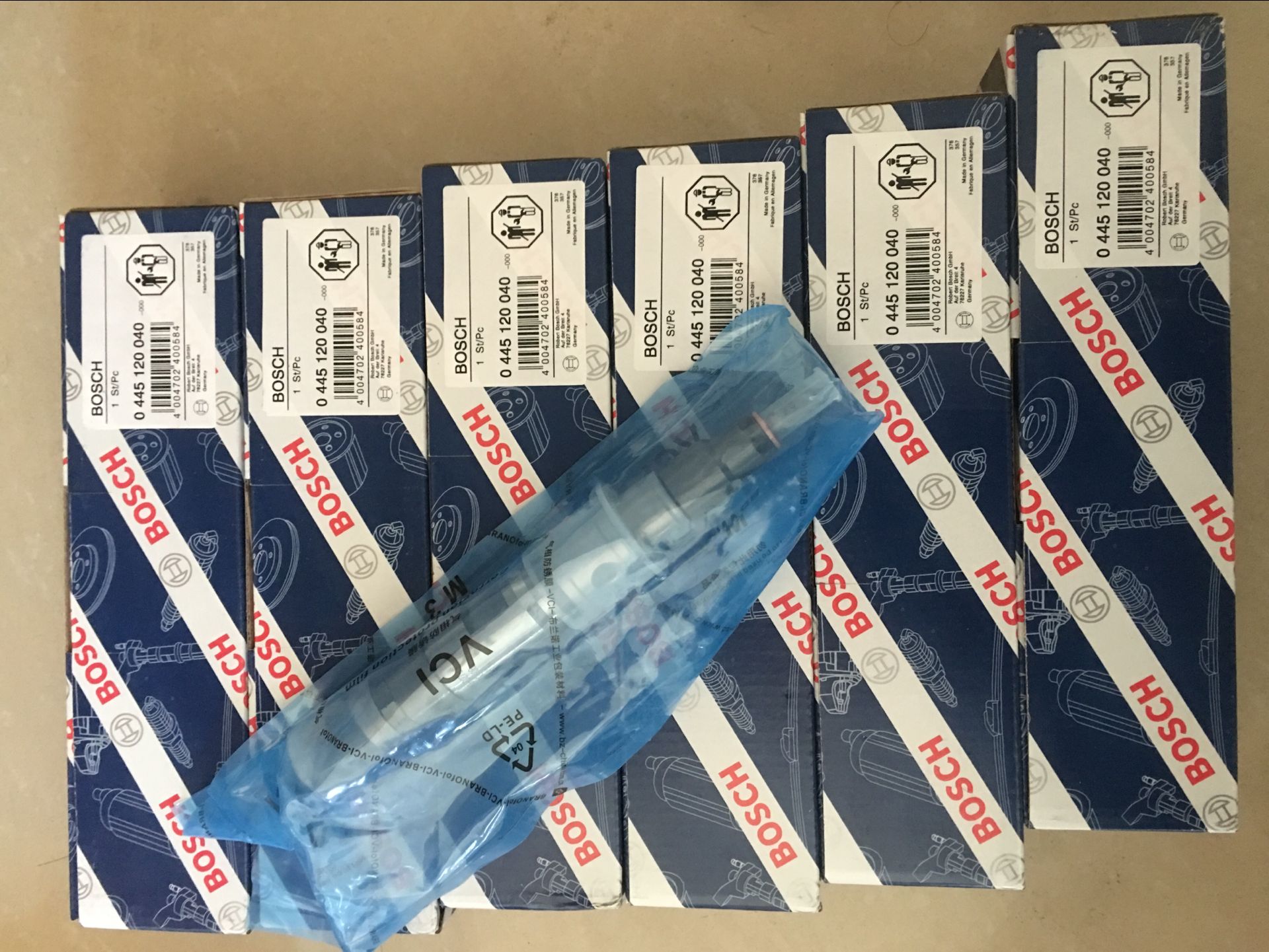 Форсунка BOSCH  0445120040, 65.10401-7001C DAEWOO, DOOSAN DX300