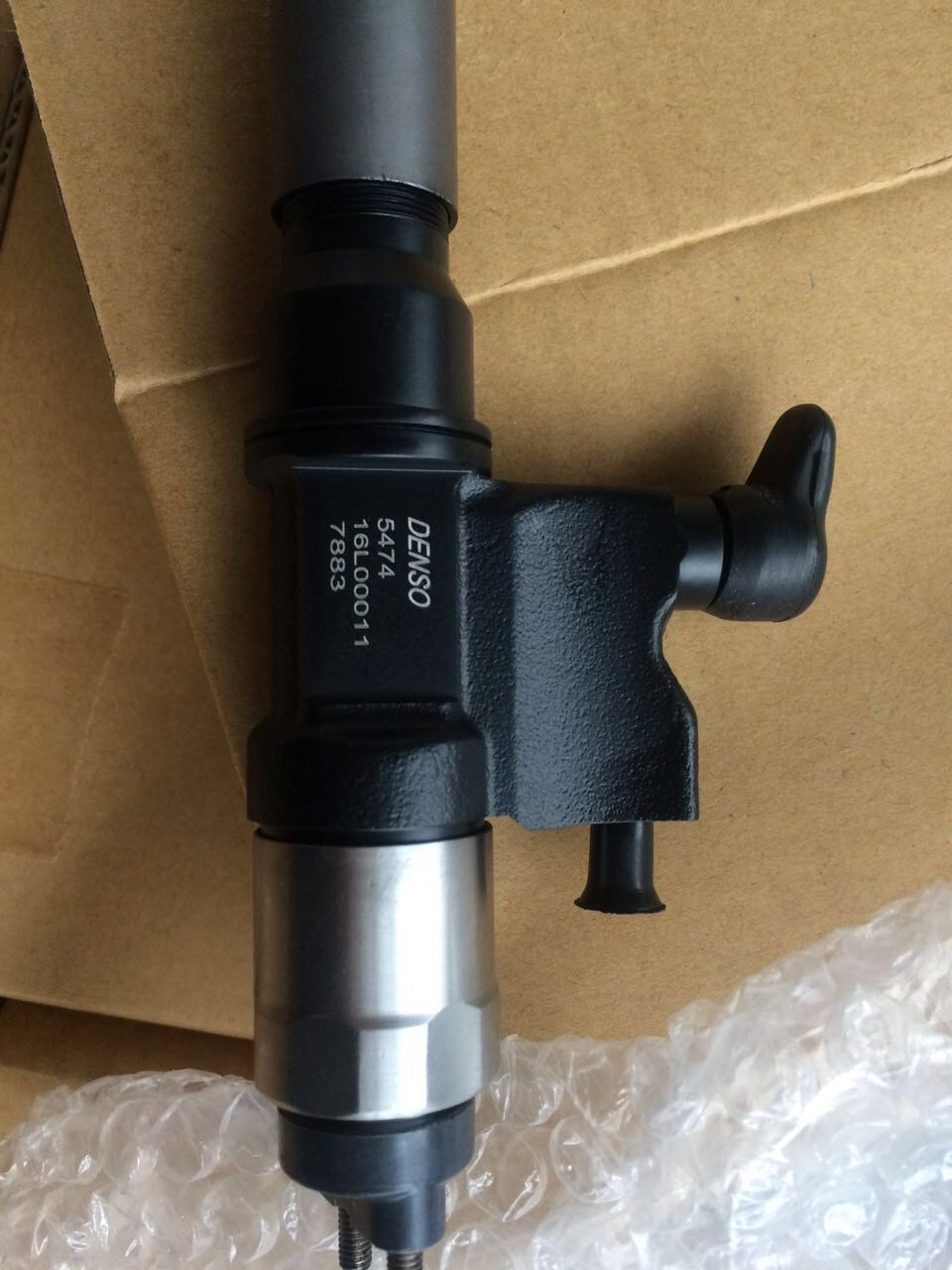 Топливная форсунка Denso 095000-5470 / 095000-5471 / 095000-5472 / 095000-5473 / 095000-5474 / 095000-5475 / 8973297032 Isuzu/Hitachi 4HK1 / 6HK1