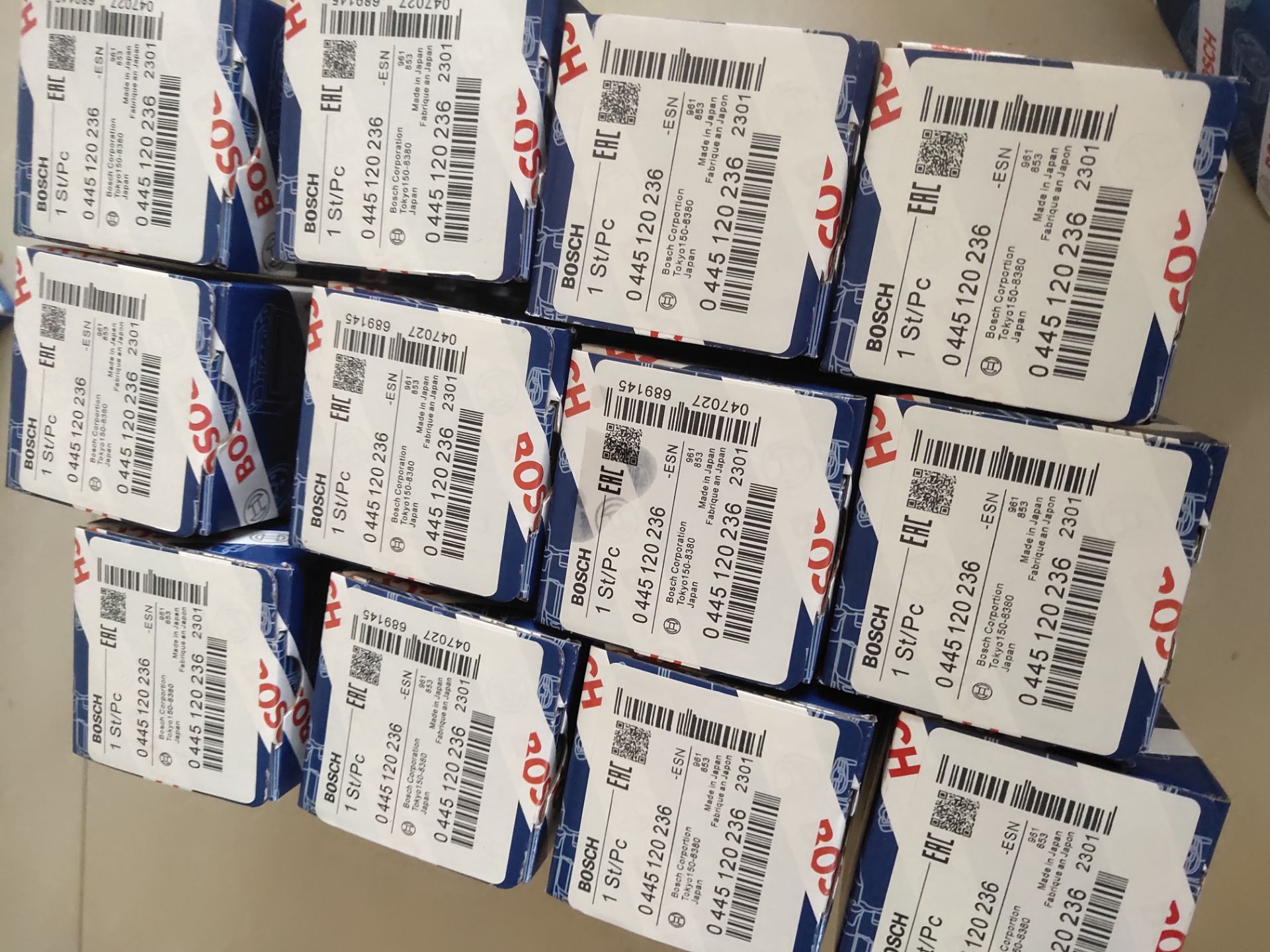 Топливная форсунка  BOSCH 0445120236 / 0445120029/ 0445120125  / 6745113102 / 84346812