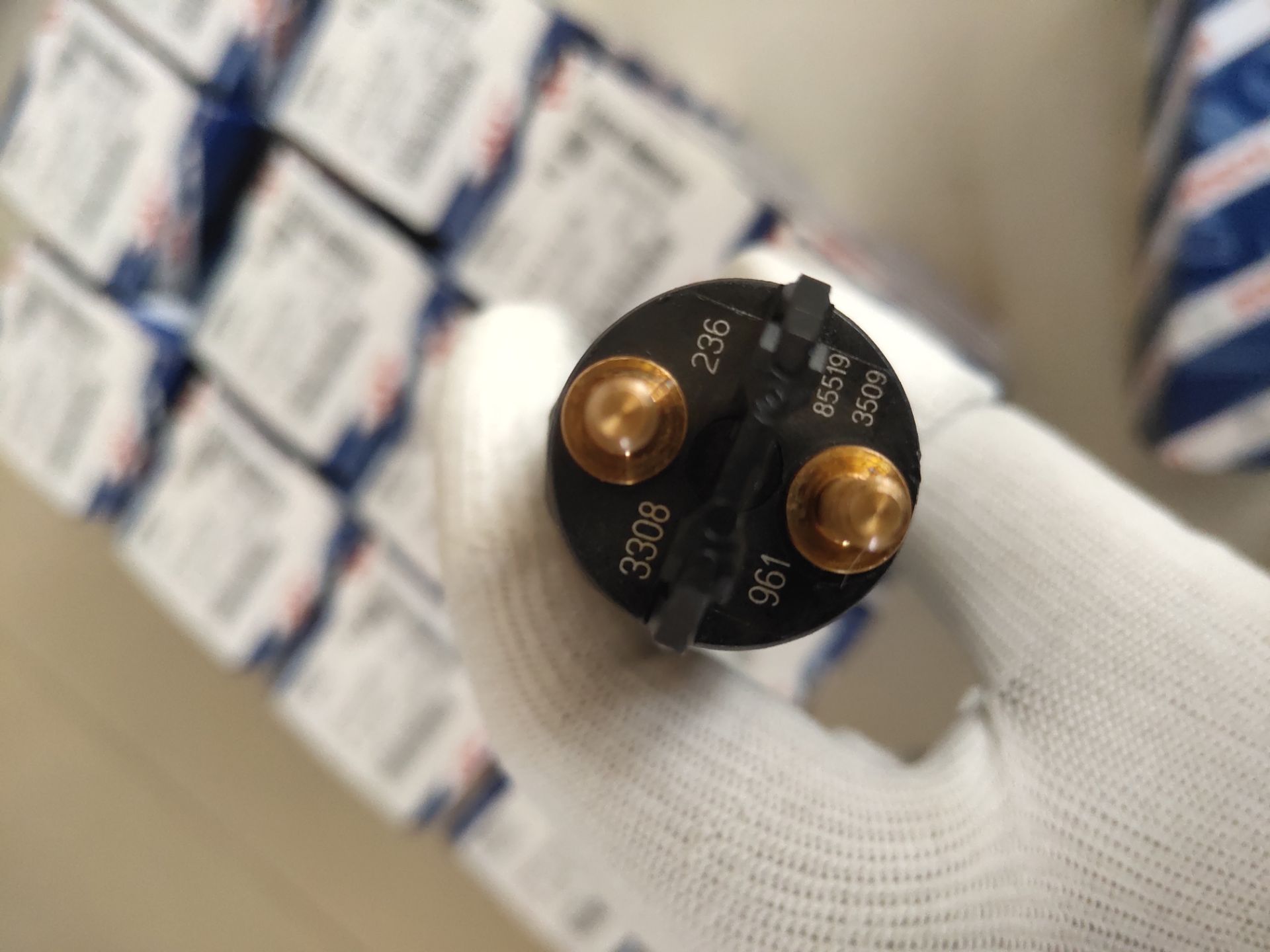 Топливная форсунка  BOSCH 0445120236 / 0445120029/ 0445120125  / 6745113102 / 84346812