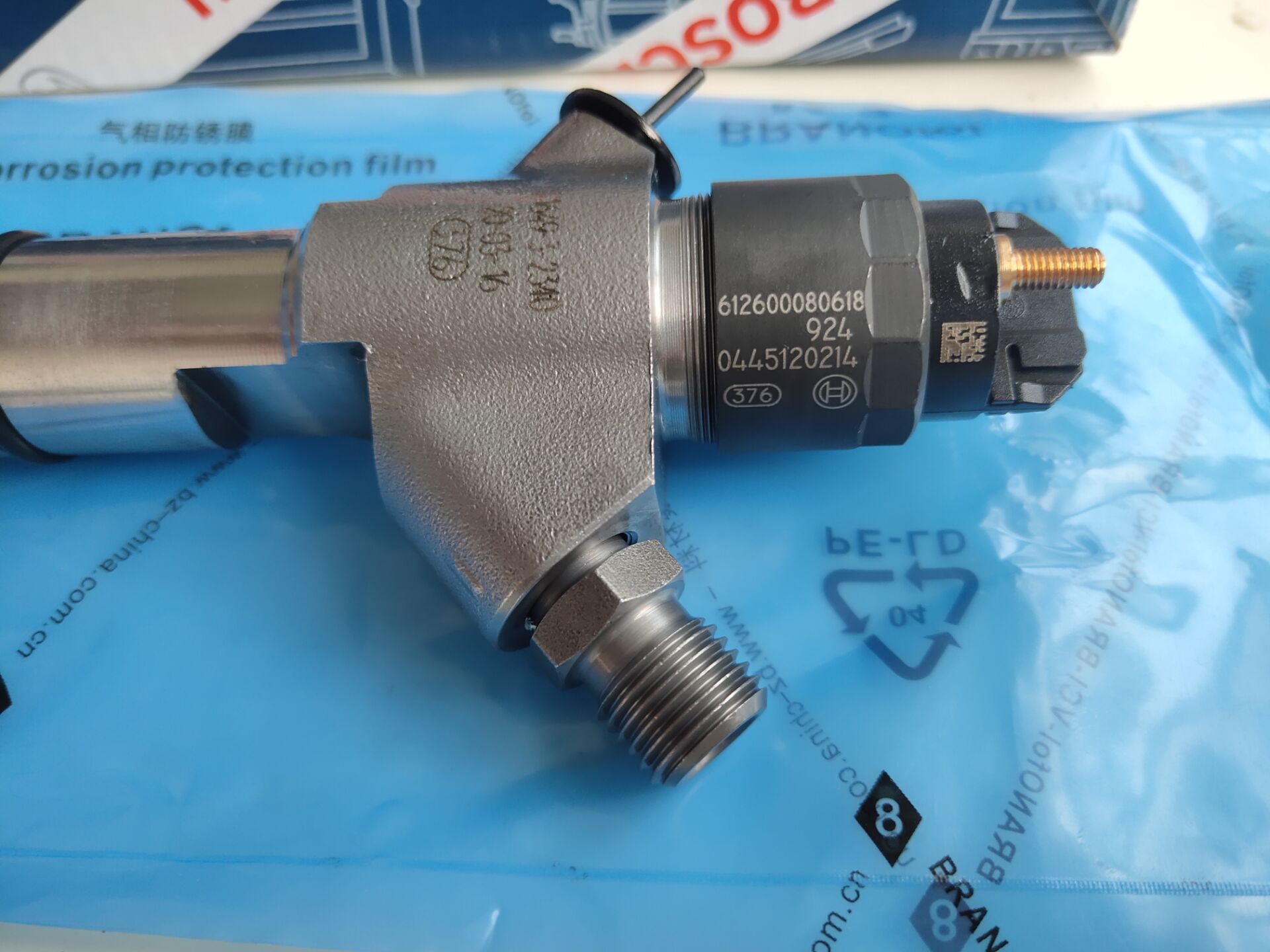 ФОРСУНКА 0 445 120 214 (0445120214) BOSCH WP10 ЕВРО 3