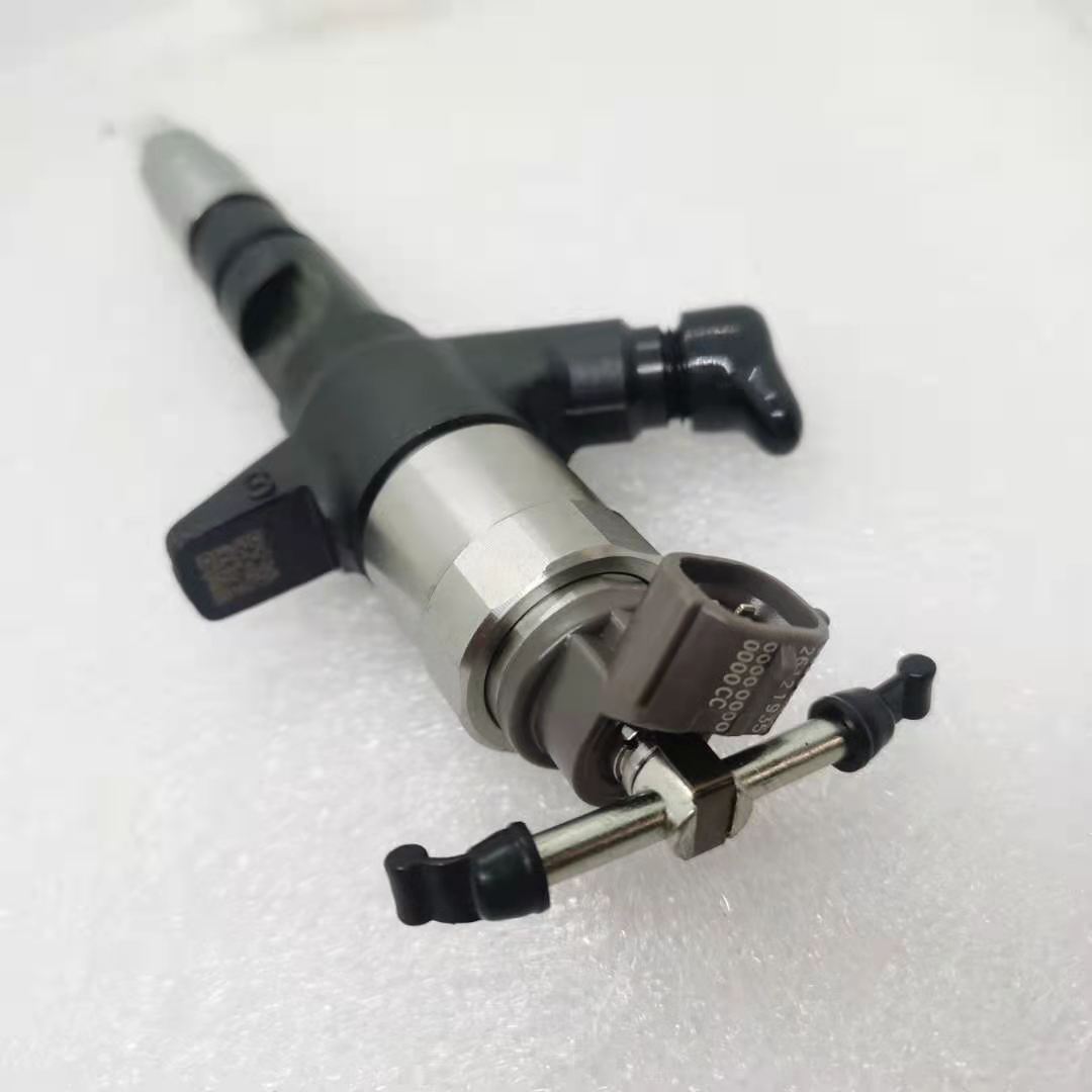 Форсунка в сборе CDI HYUNDAI HD7 33800-45700 denso 0950005550 DENSO