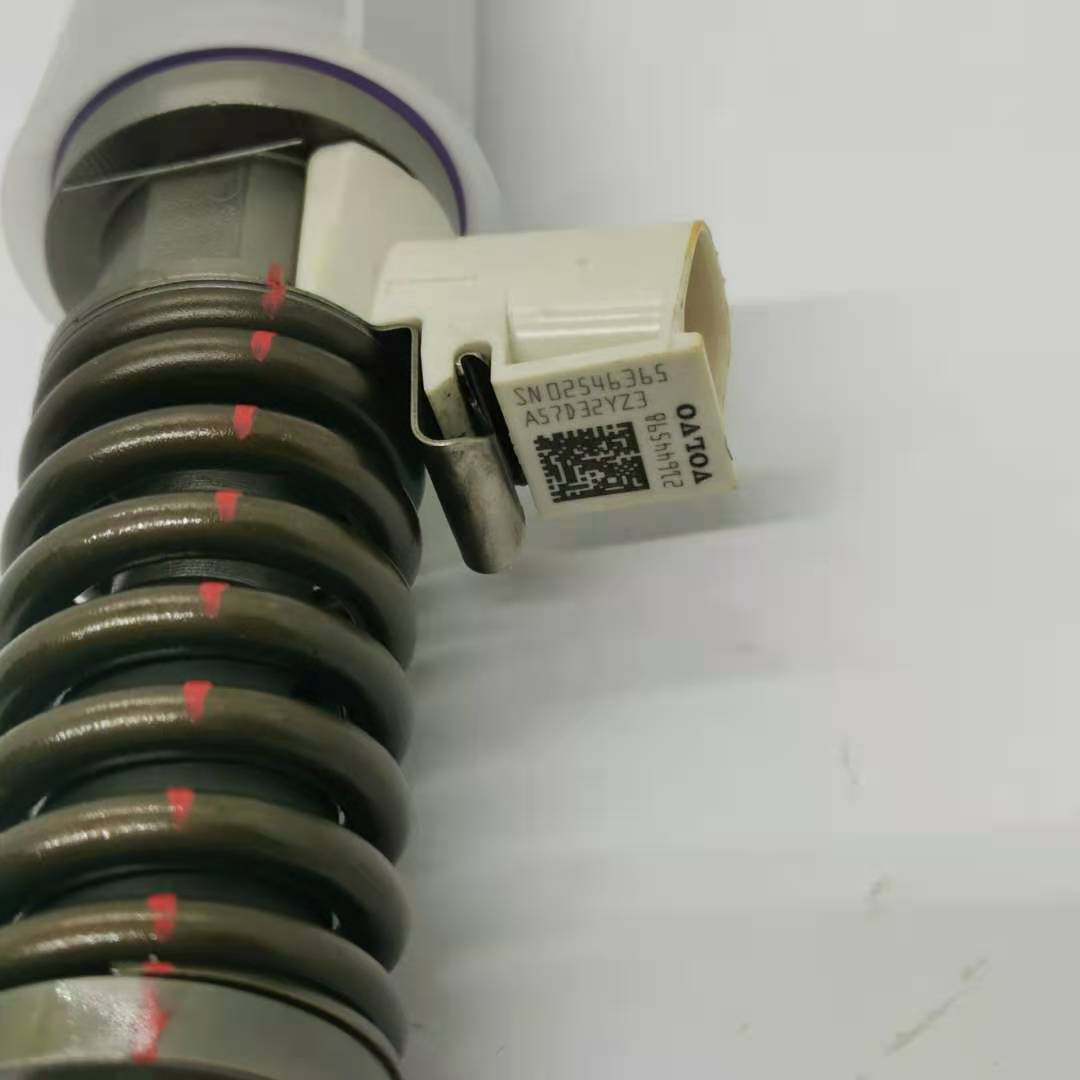 21644598 Volvo Форсунка