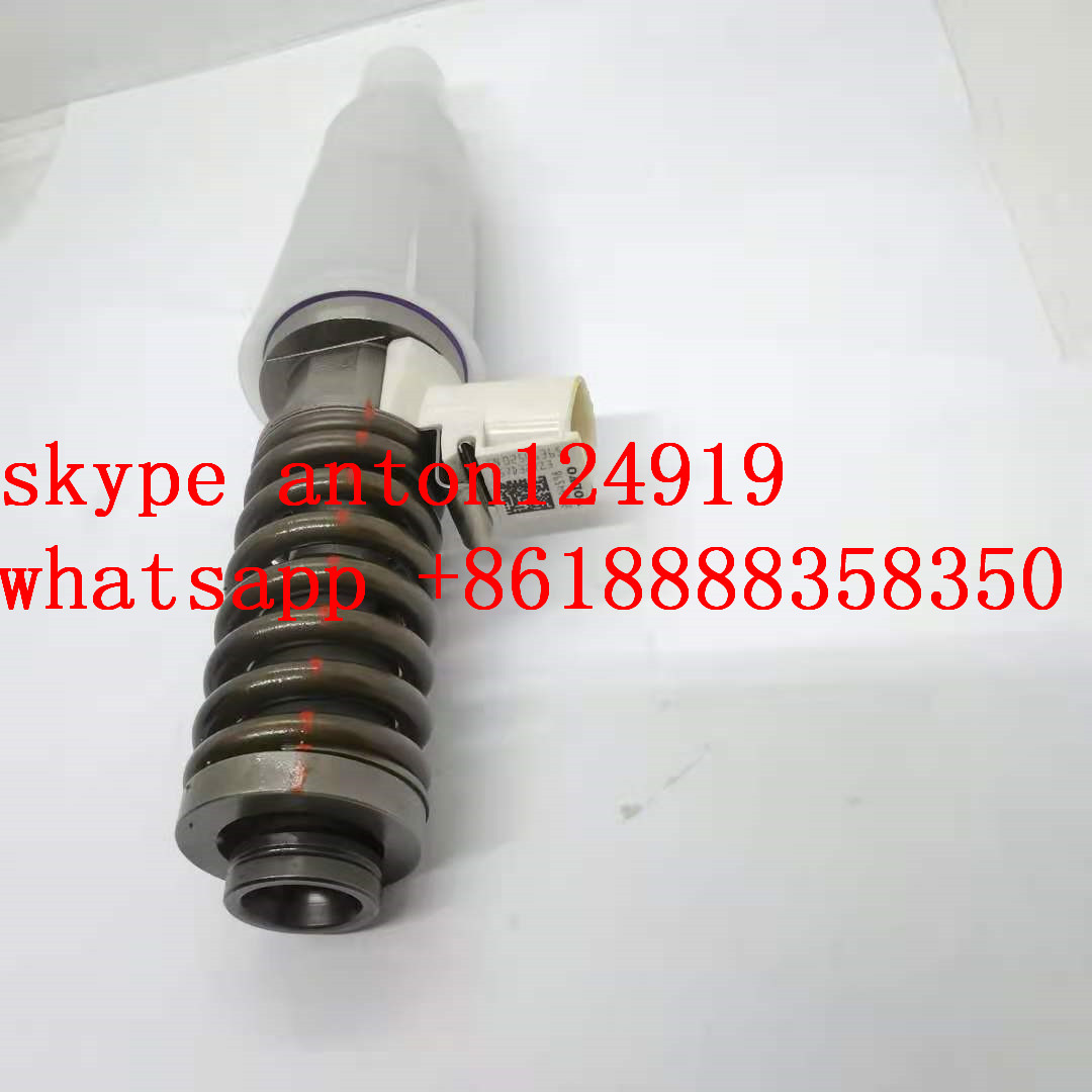 21644598 Volvo Форсунка